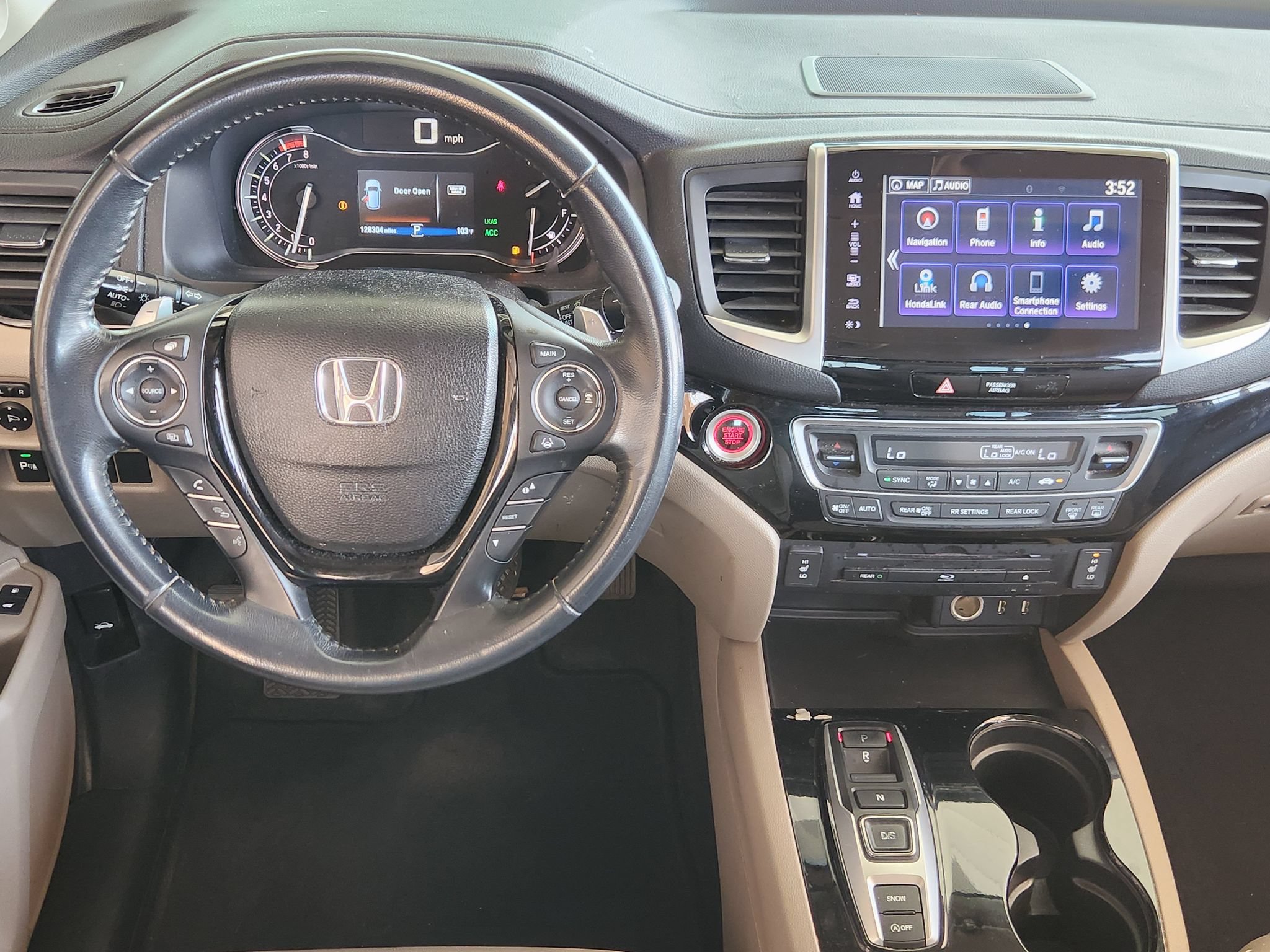 Used 2017 Honda Pilot Touring image 28