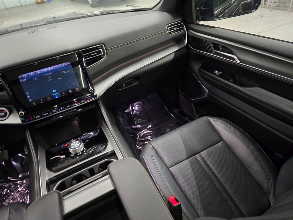 Used 2023 Jeep Wagoneer Series II image 40