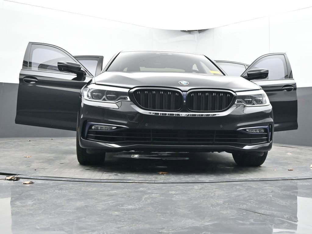 Used 2017 BMW 540i xDrive image 51