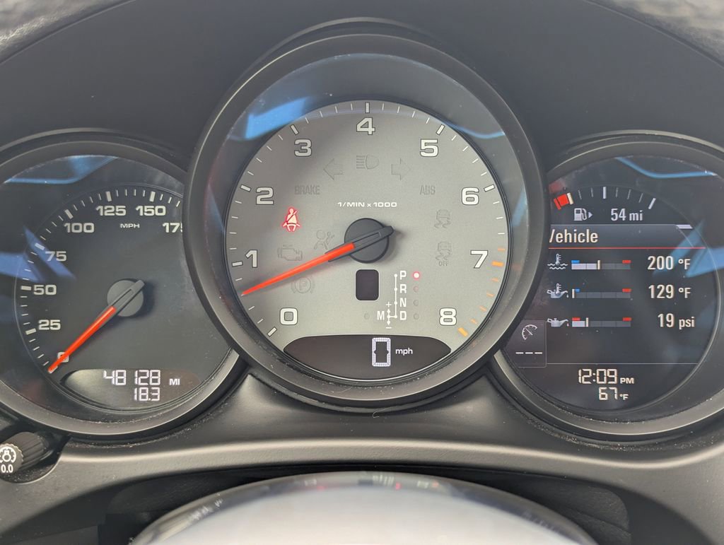 Used 2021 Porsche Macan S w/ Premium Package Plus image 19