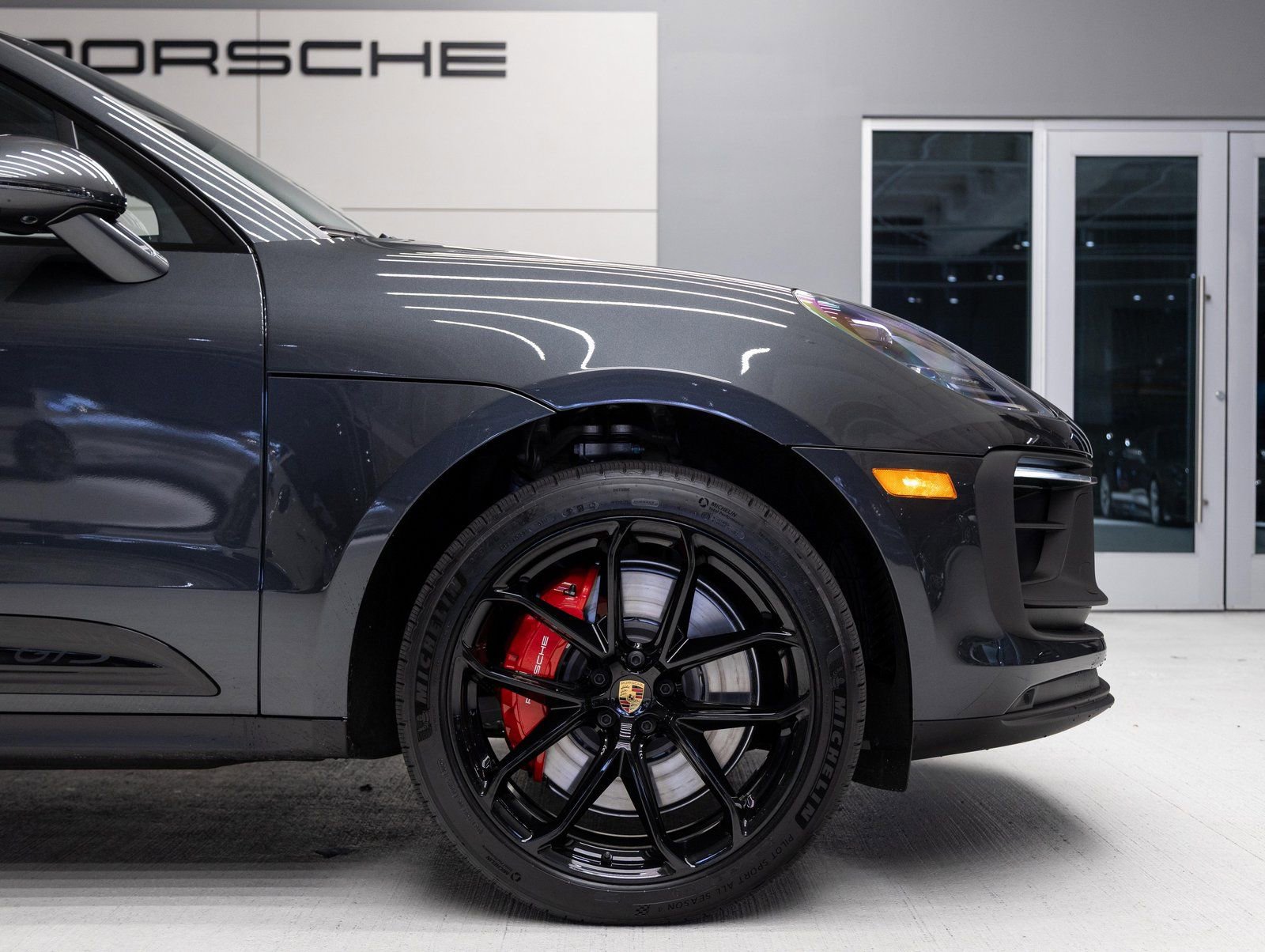 New 2026 Porsche Macan GTS AWD/4WD image 11