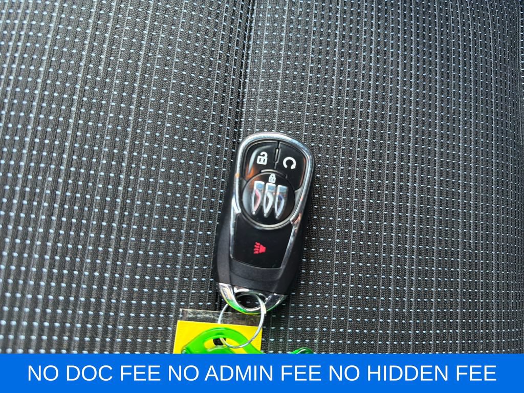 Used 2025 Buick Envista Preferred w/ Advanced Safety Package FWD image 31