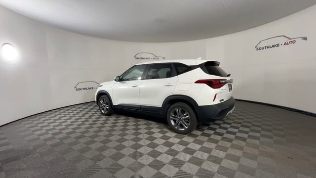 Certified 2023 Kia Seltos LX image 6