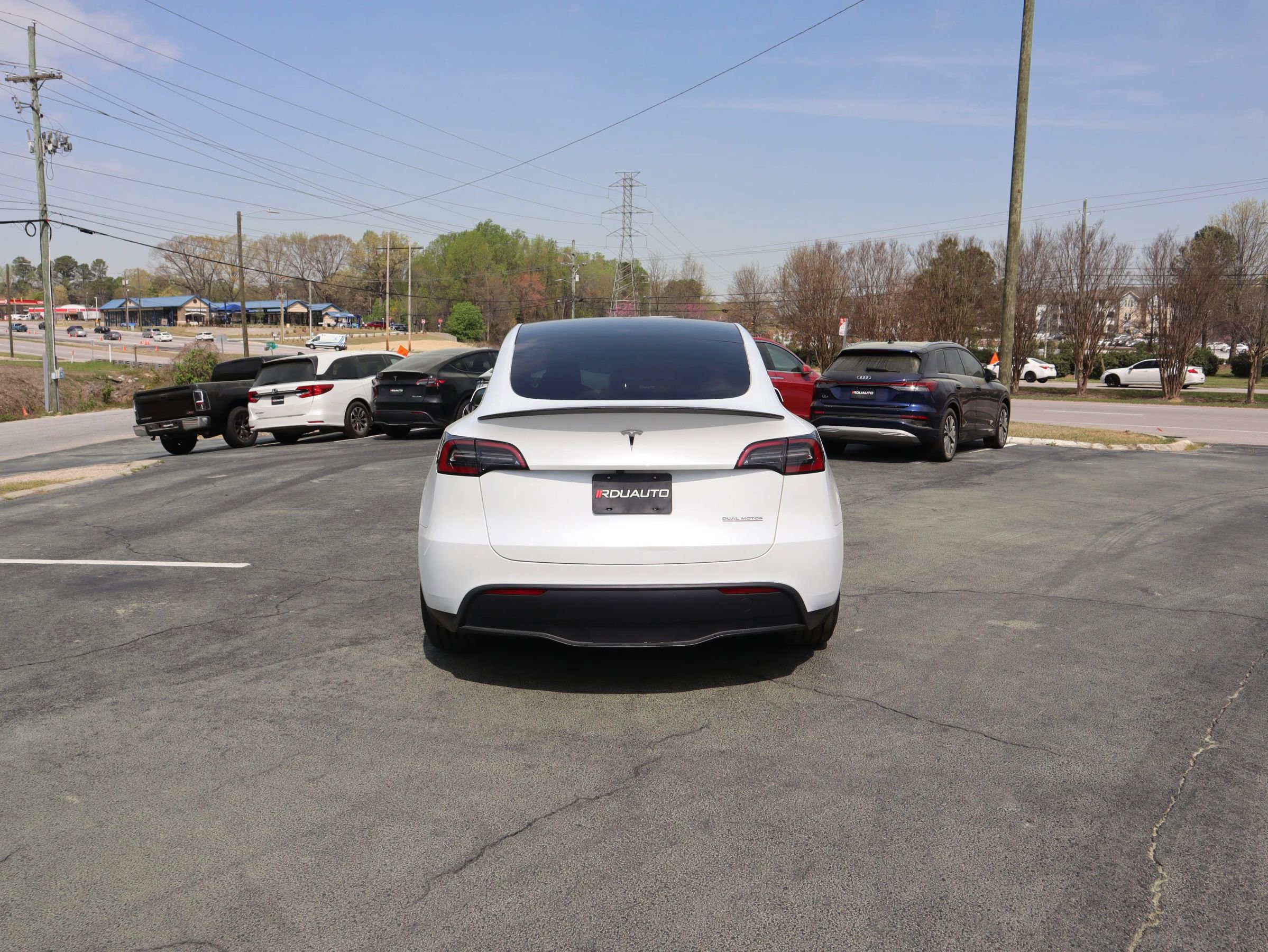Used 2024 Tesla Model Y Performance image 9