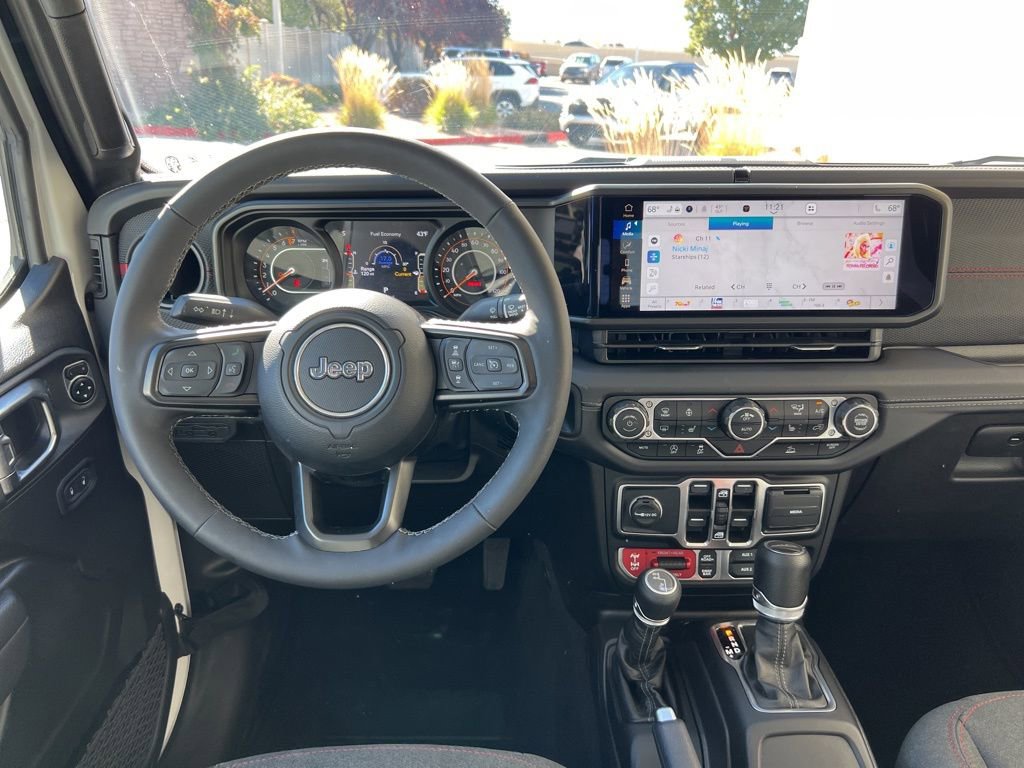 Certified 2025 Jeep Gladiator Rubicon w/ Convenience Group image 19