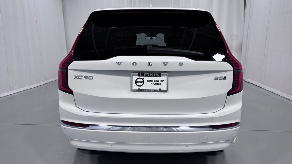 Certified 2025 Volvo XC90 B5 Core w/ Protection Package AWD/4WD image 7