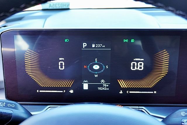 Used 2025 Kia Sorento EX w/ Panoramic Sunroof Package FWD image 37