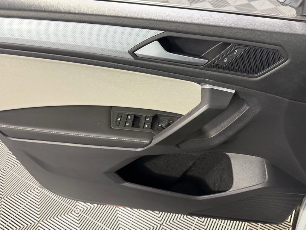 Used 2022 Volkswagen Tiguan S image 25