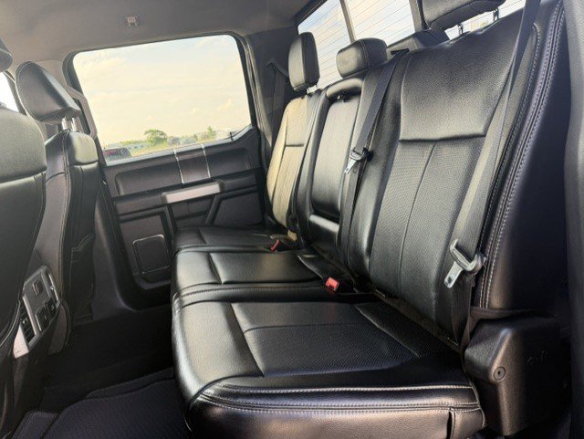 Used 2021 Ford F350 Lariat w/ Tremor Off-Road Package AWD/4WD image 31