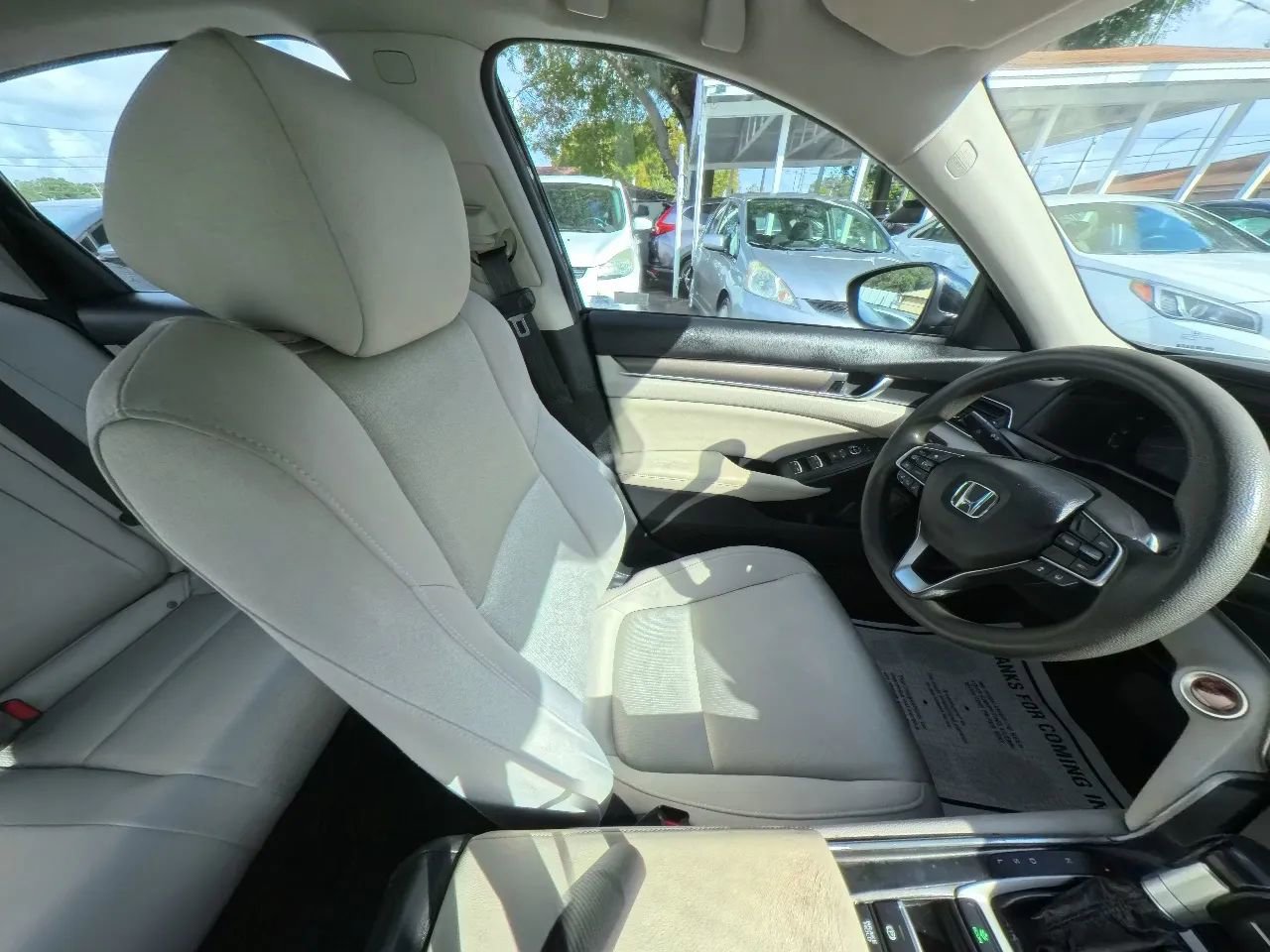 Used 2018 Honda Accord LX image 29