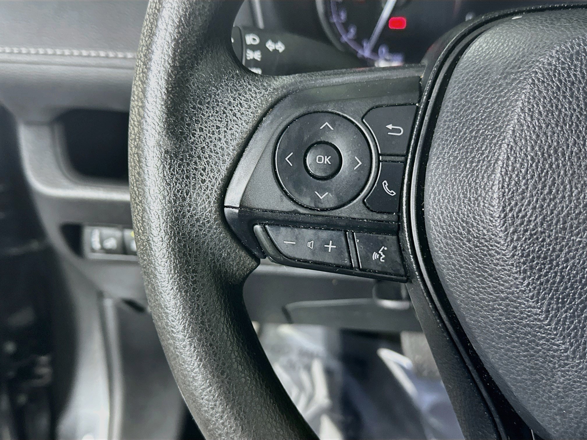 Certified 2023 Toyota RAV4 XLE w/ Convenience Package FWD image 16