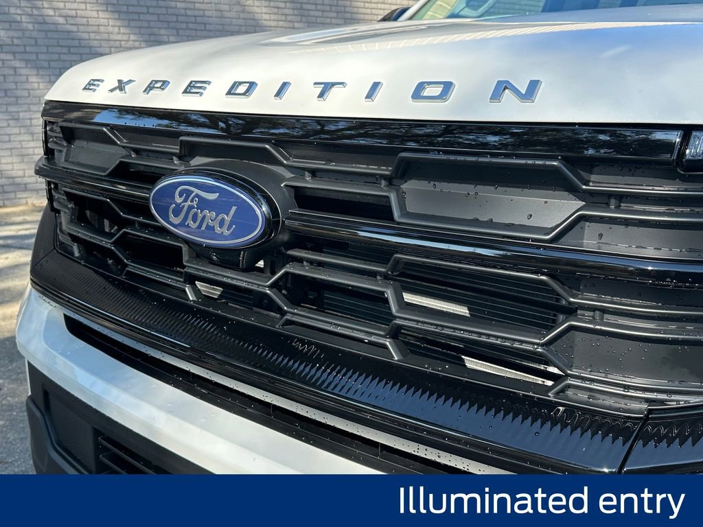 New 2025 Ford Expedition Active RWD image 11