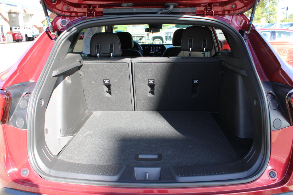 Certified 2024 Chevrolet Trax RS FWD image 35
