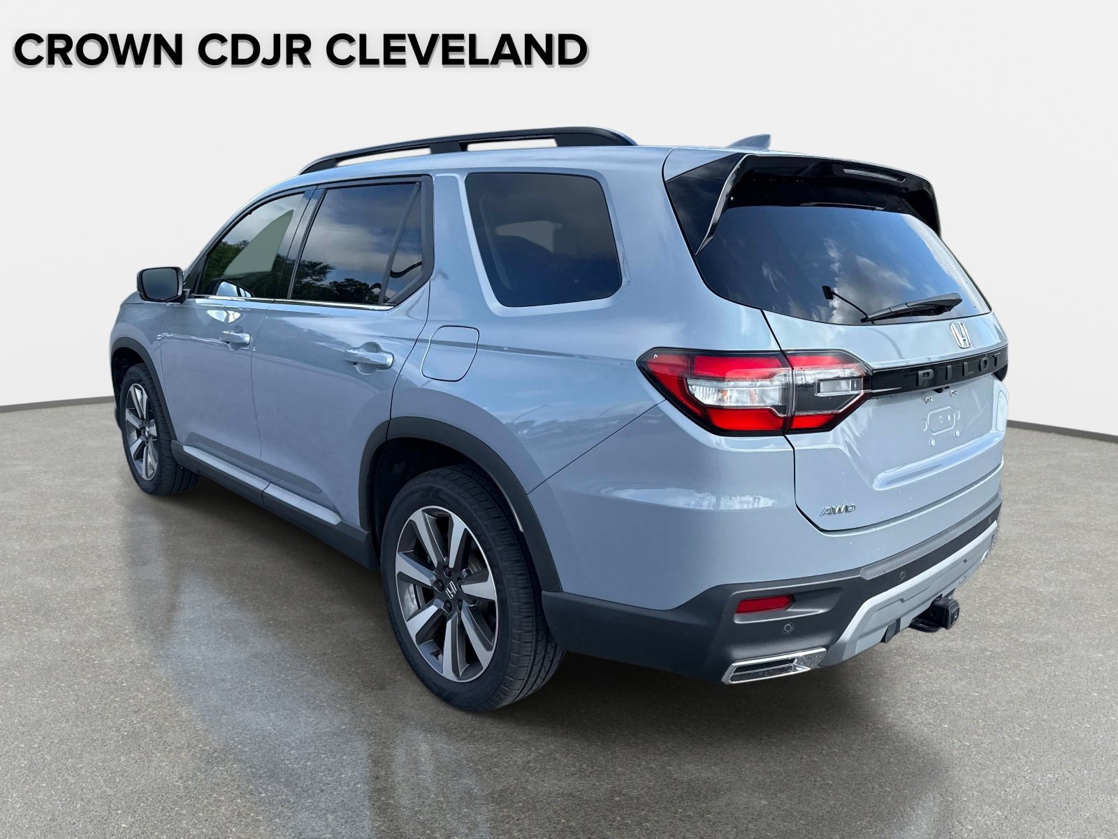 Used 2024 Honda Pilot Touring image 6