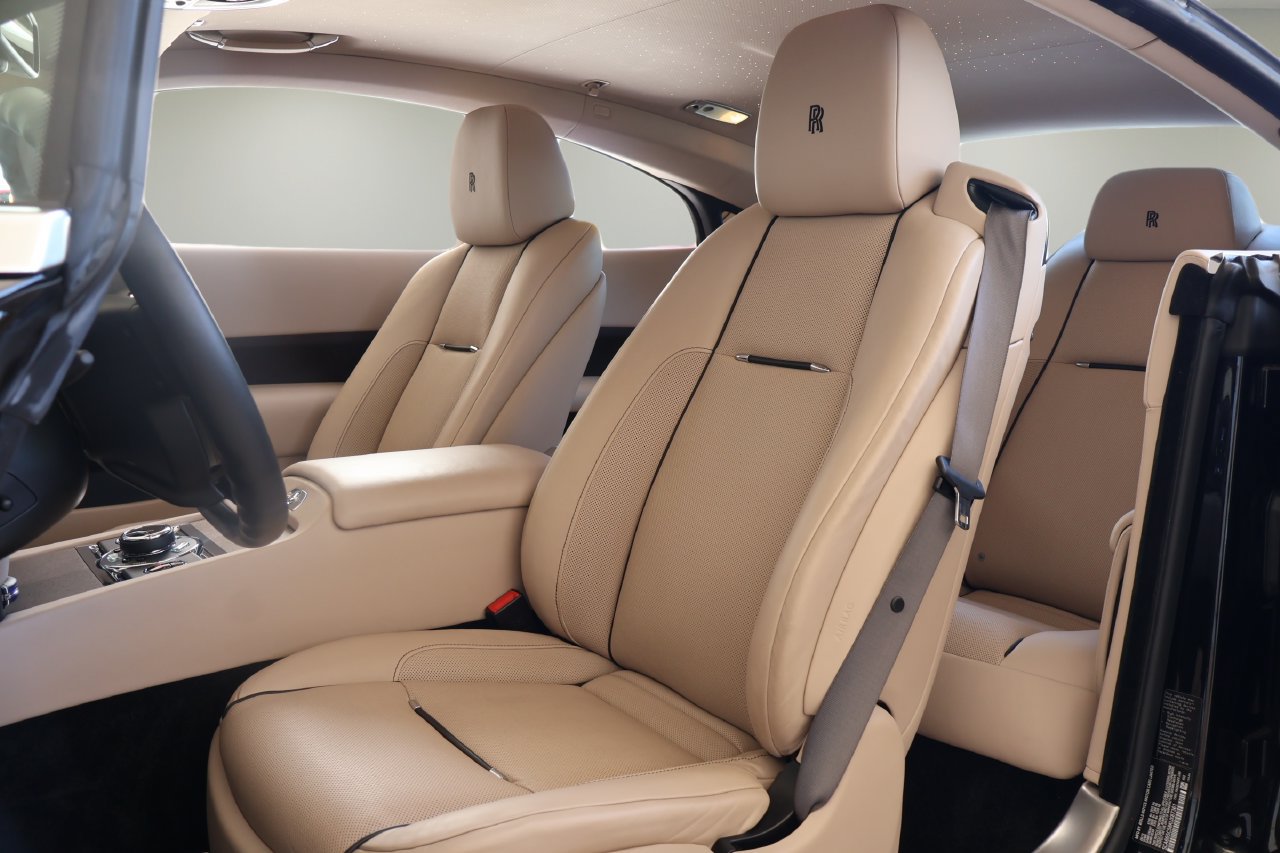 Certified 2019 Rolls-Royce Wraith RWD image 14