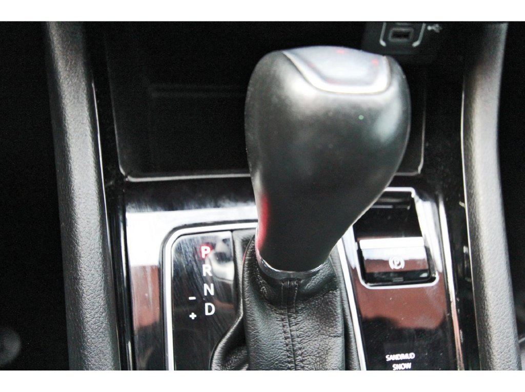 Used 2024 Jeep Compass Latitude w/ Altitude Special Edition AWD/4WD image 31