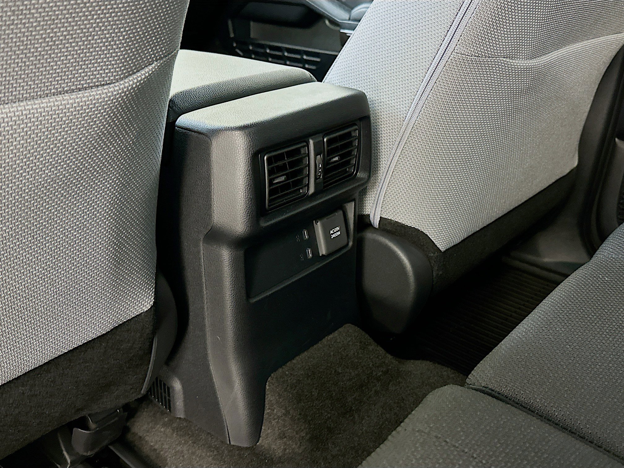 Used 2025 Toyota 4Runner TRD Off-Road image 28