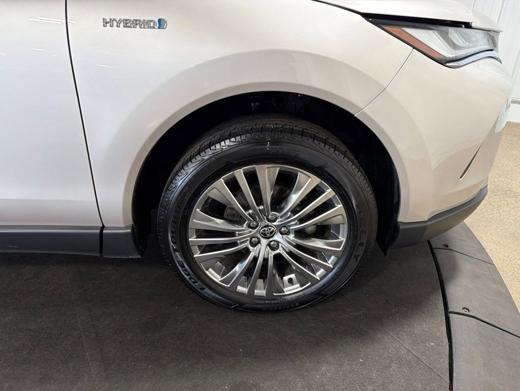 Used 2021 Toyota Venza Limited w/ Advanced Technology Package AWD/4WD image 26