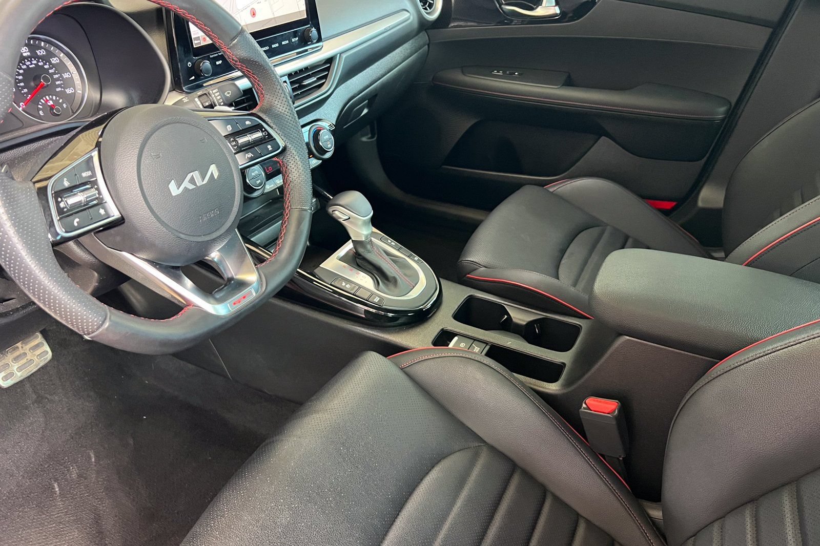 Used 2022 Kia Forte GT w/ GT2 Package FWD image 10