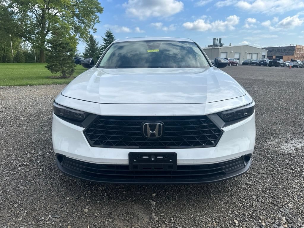 Used 2025 Honda Accord SE image 2