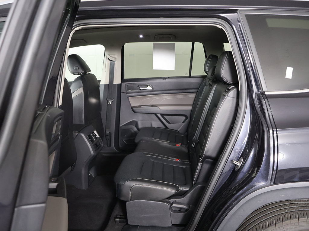 Used 2022 Volkswagen Atlas SEL AWD/4WD image 34