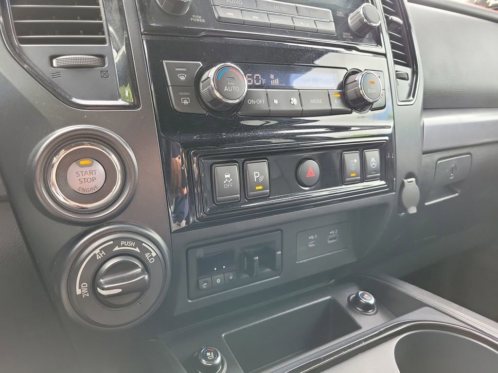 Certified 2020 Nissan Titan PRO-4X w/ Pro-4x Convenience Package image 35