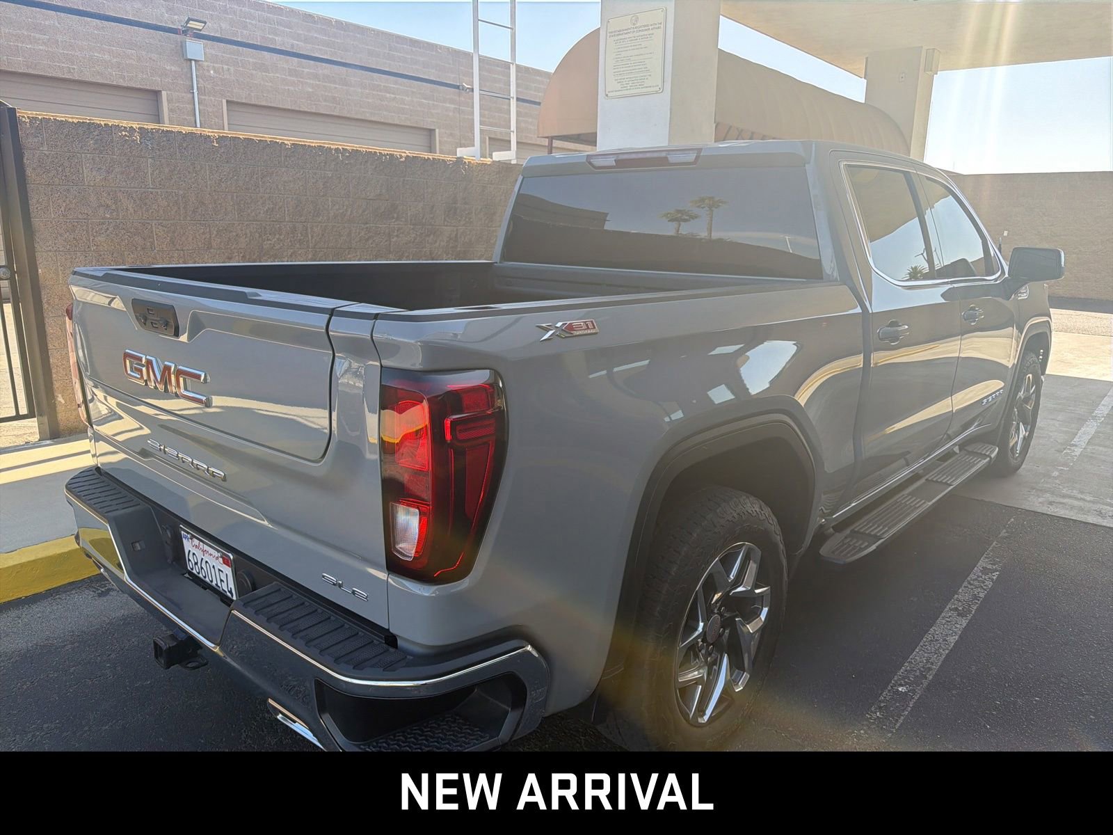 Certified 2025 GMC Sierra 1500 SLE AWD/4WD image 4