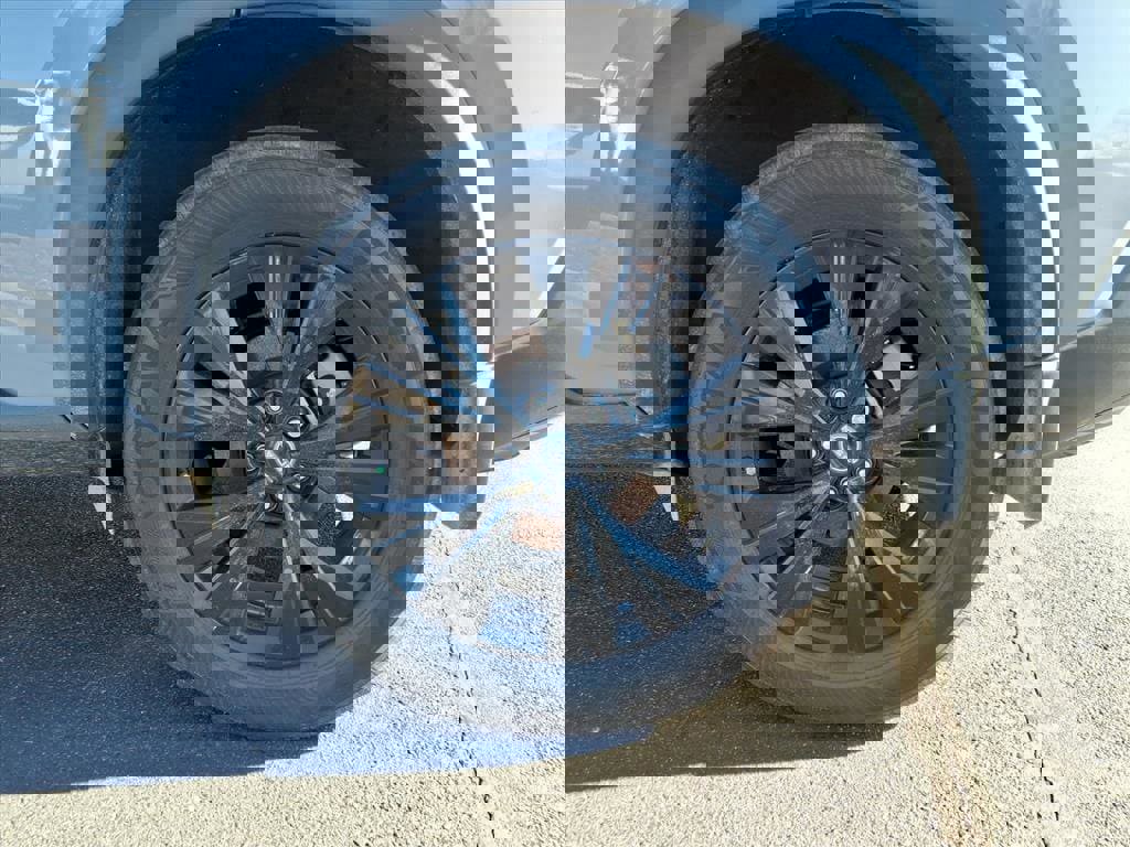 Used 2023 Nissan Rogue SV w/ SV Premium B Package image 22