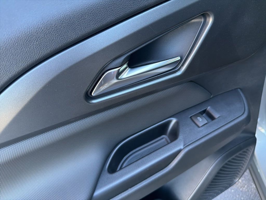 New 2026 Chevrolet Equinox EV LT image 35