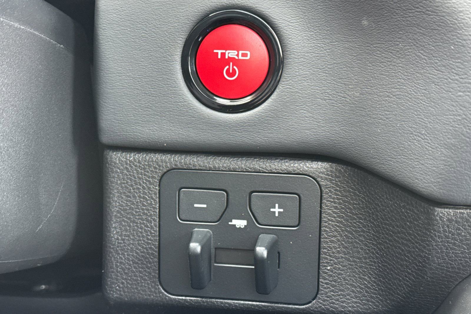 New 2025 Toyota Tundra Limited image 21