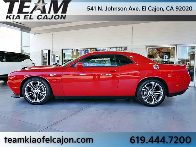 Used 2022 Dodge Challenger R/T RWD image 6