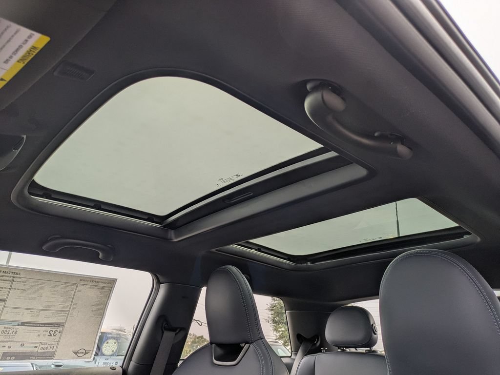 New 2026 MINI Cooper 2-Door Hardtop FWD image 14