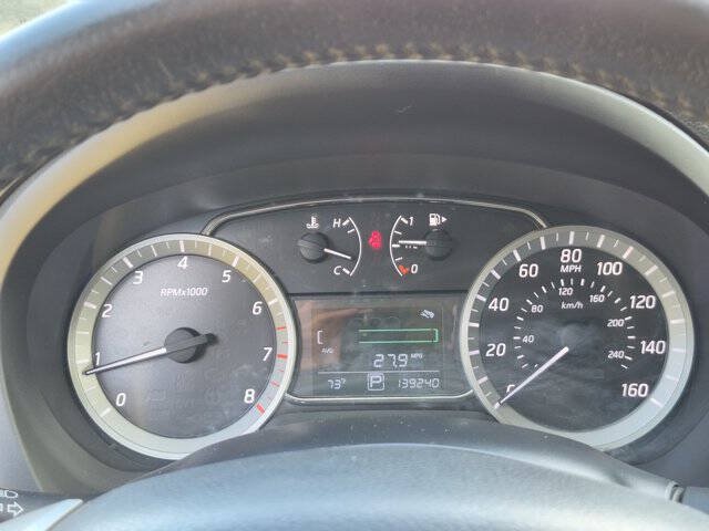 Used 2015 Nissan Sentra SV FWD image 19