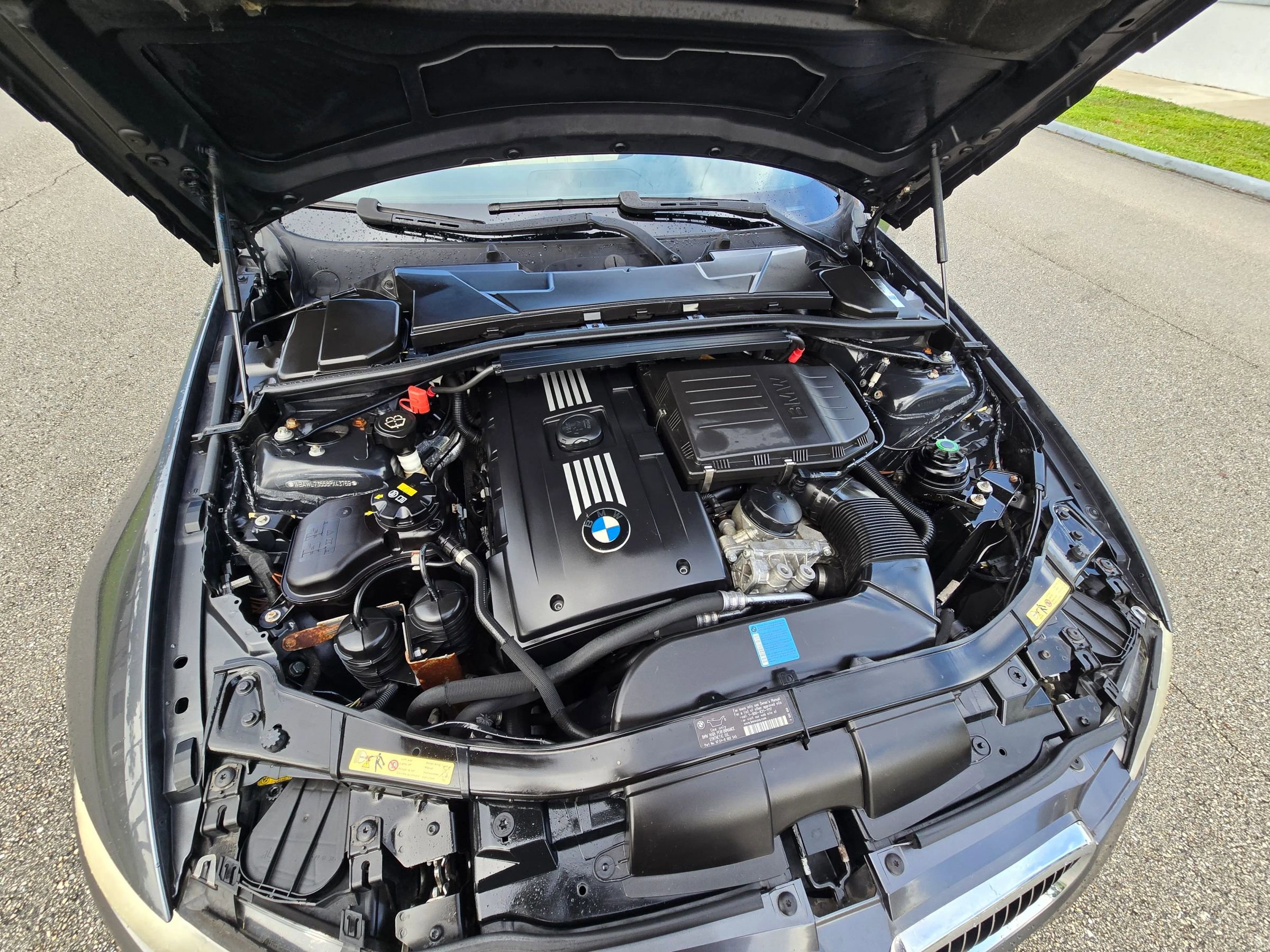 Used 2008 BMW 335i Convertible w/ Premium Pkg image 27