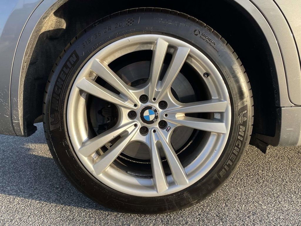 Used 2014 BMW X6 M image 31