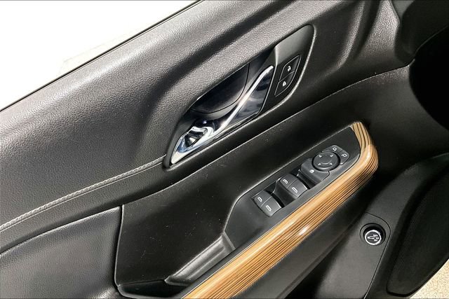 Used 2023 GMC Acadia SLE w/ LPO, Black Accent Package image 38