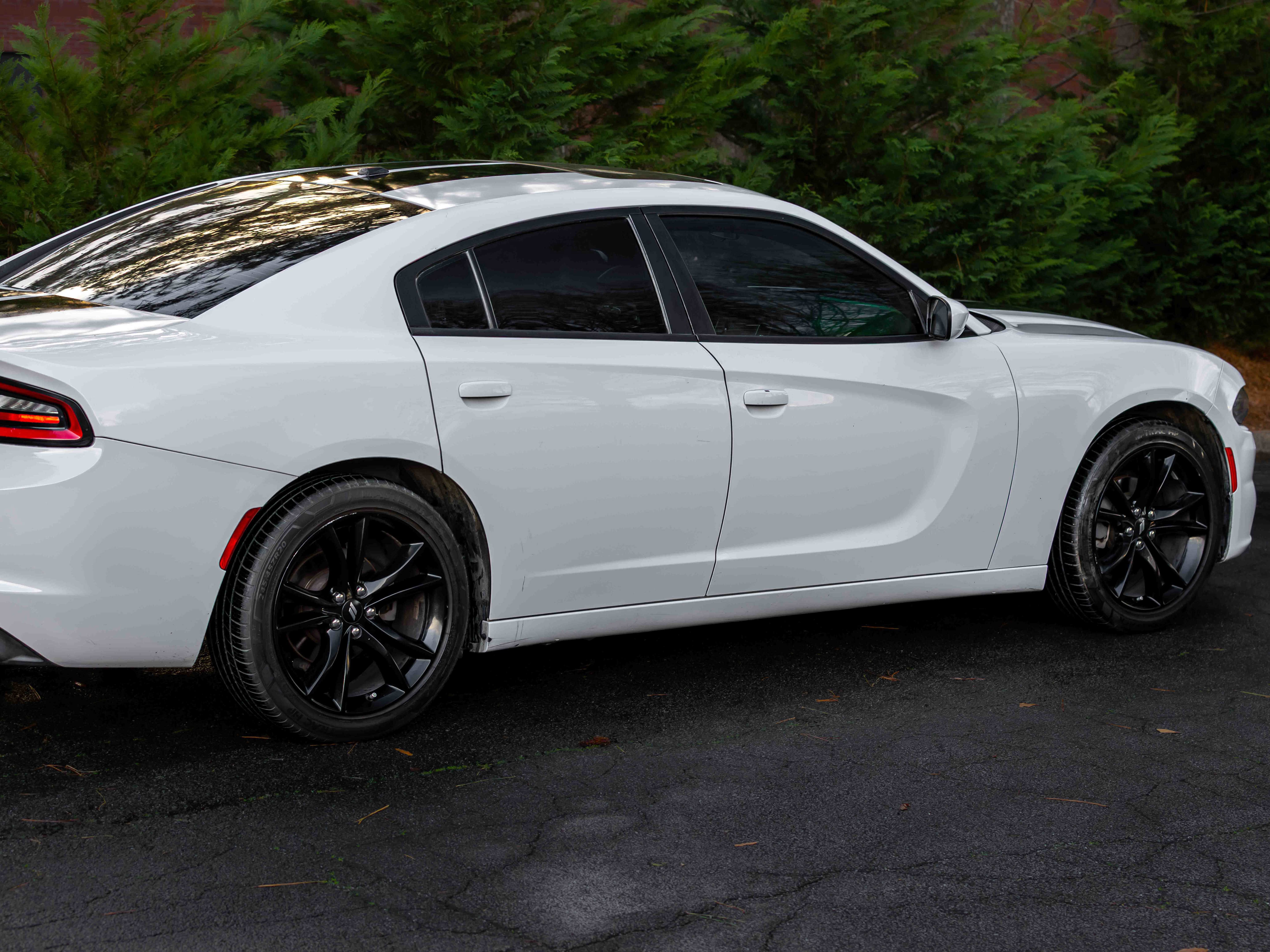 Used 2019 Dodge Charger SXT w/ Leather Interior Group image 58