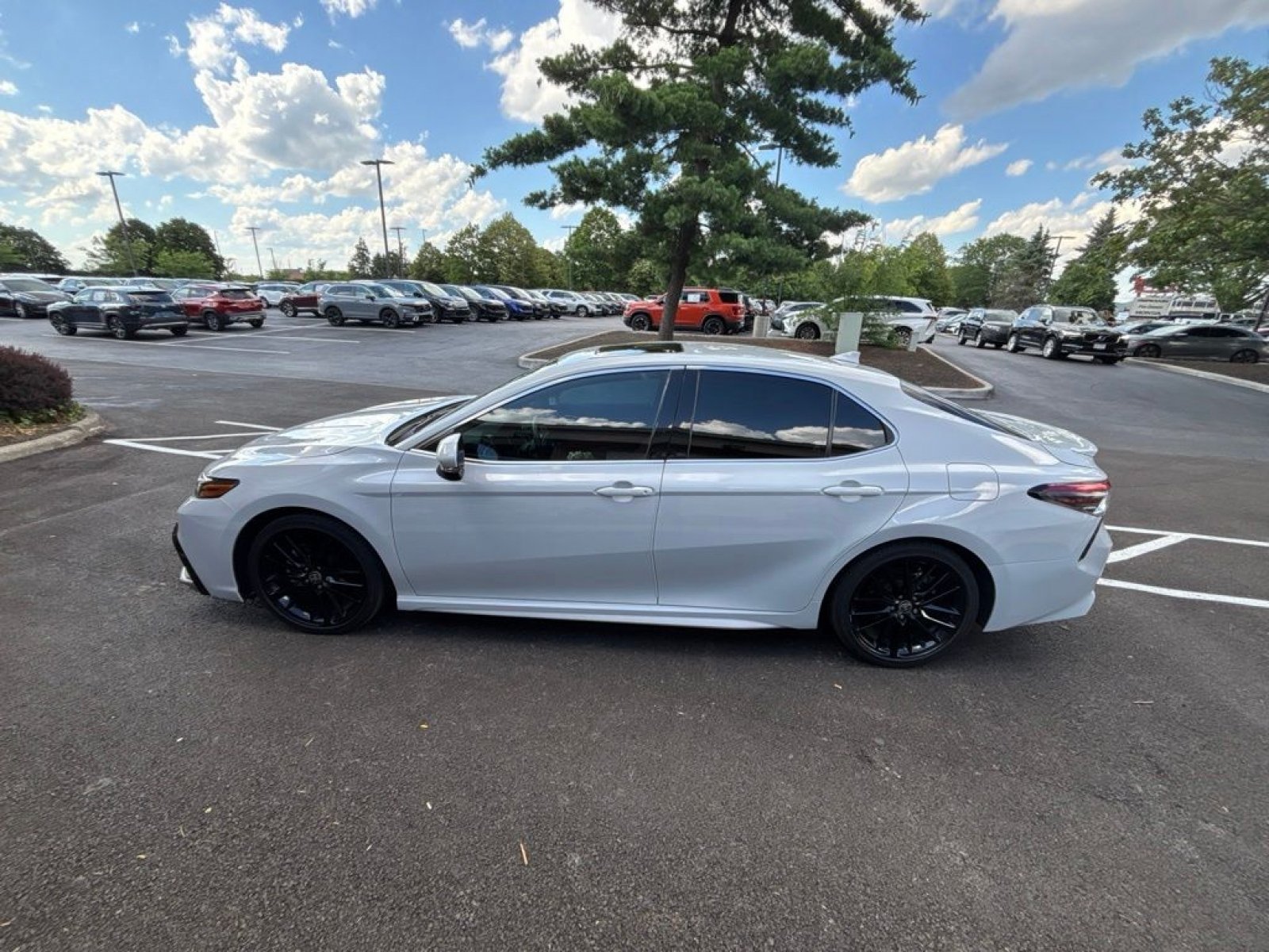 Used 2024 Toyota Camry XSE w/ Navigation Package FWD image 3