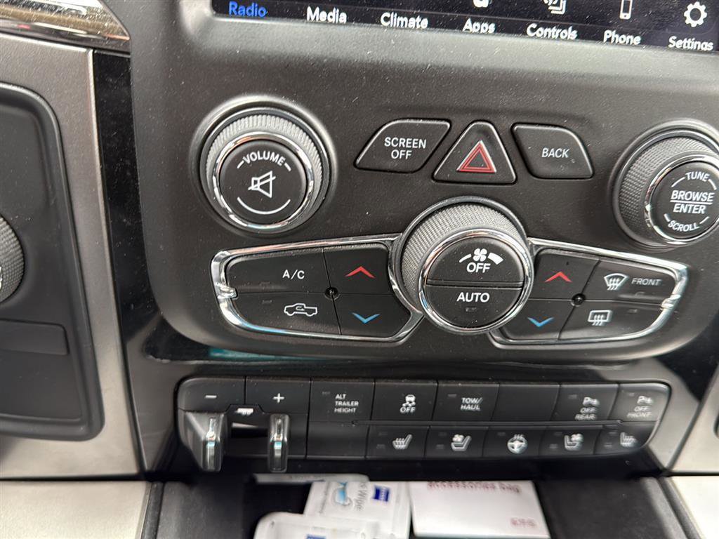 Used 2018 RAM 2500 Laramie w/ Sport Appearance Group image 3