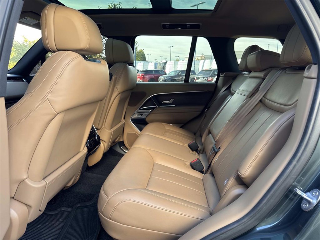 Certified 2023 Land Rover Range Rover SE image 14