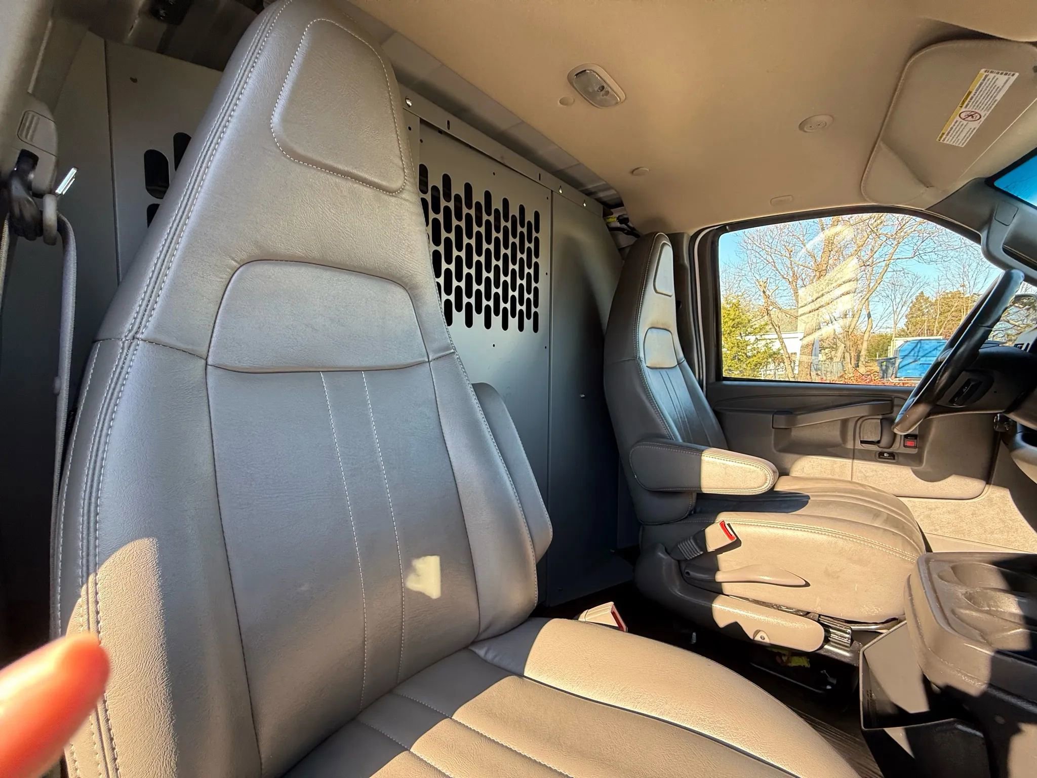 Used 2022 GMC Savana 2500 w/ Communications Package image 47