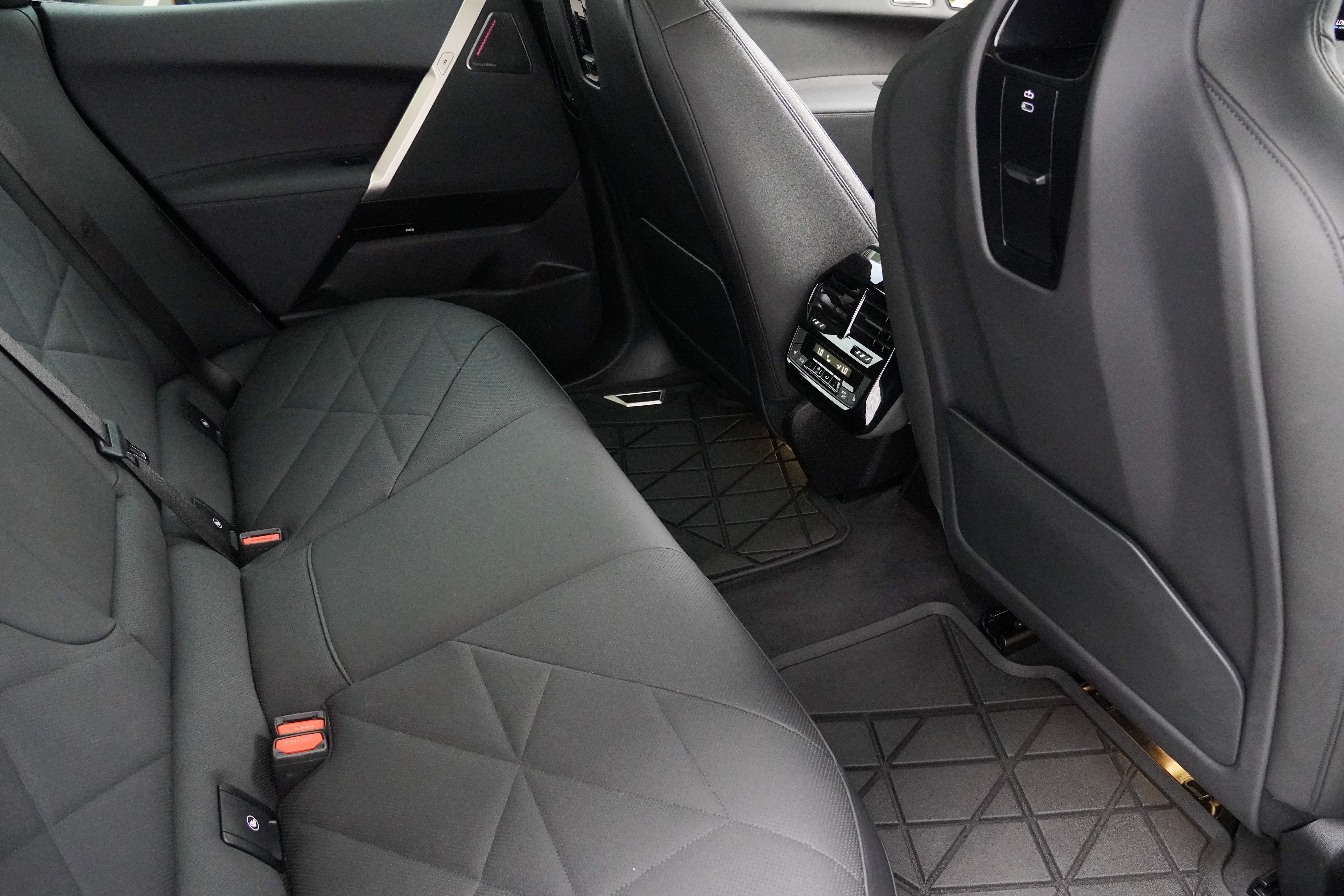 Certified 2024 BMW iX M60 AWD/4WD image 34