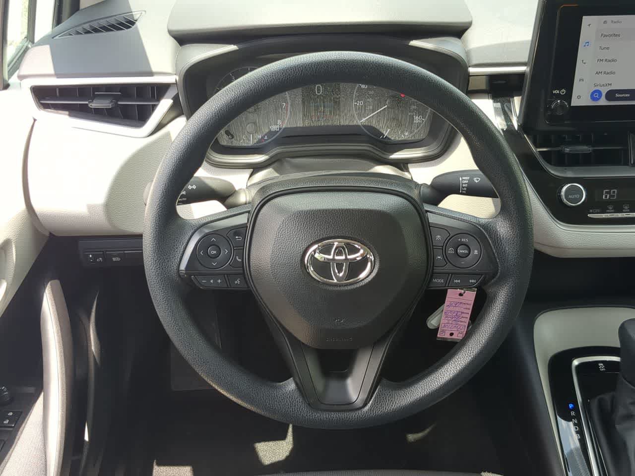 Used 2025 Toyota Corolla LE FWD image 22