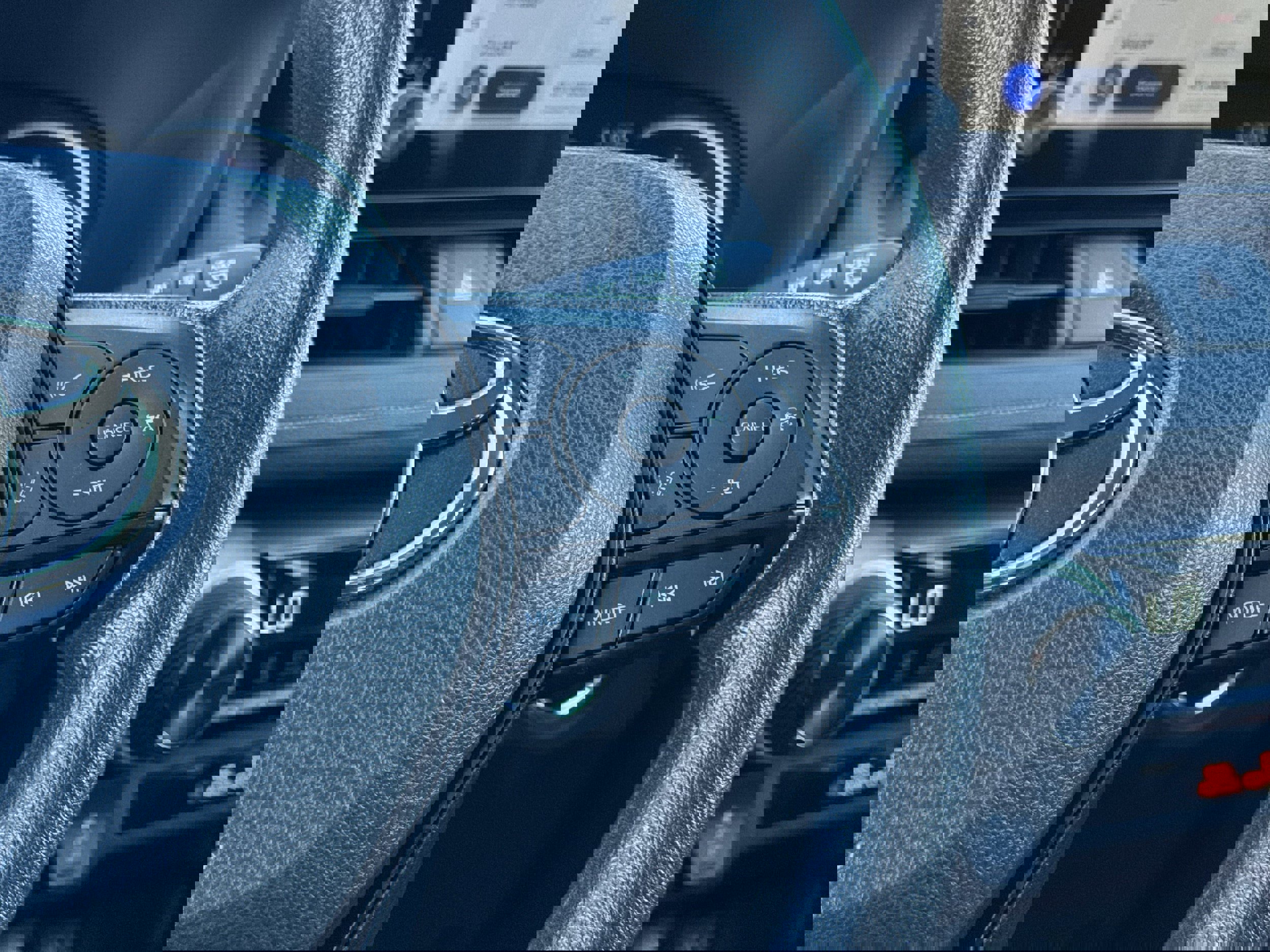 Used 2024 Toyota RAV4 XLE image 15