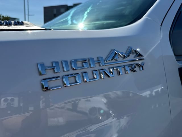 Used 2023 Chevrolet Silverado 2500 High Country w/ Z71 Off-Road Package AWD/4WD image 34
