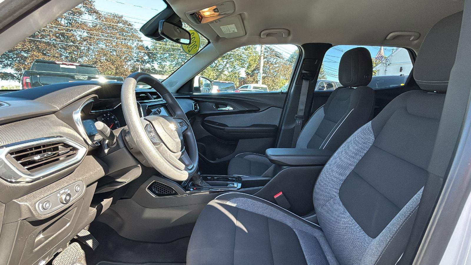 Certified 2023 Chevrolet TrailBlazer LT w/ Convenience Package image 23