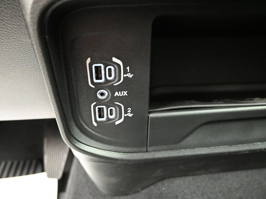 New 2026 RAM 3500 Tradesman AWD/4WD image 33