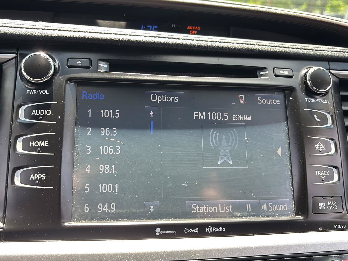 Used 2019 Toyota Highlander XLE AWD/4WD image 34