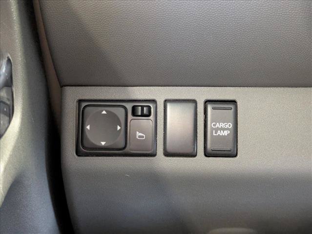 Used 2021 Nissan Frontier SV w/ Midnight Edition Floor Mats RWD image 21