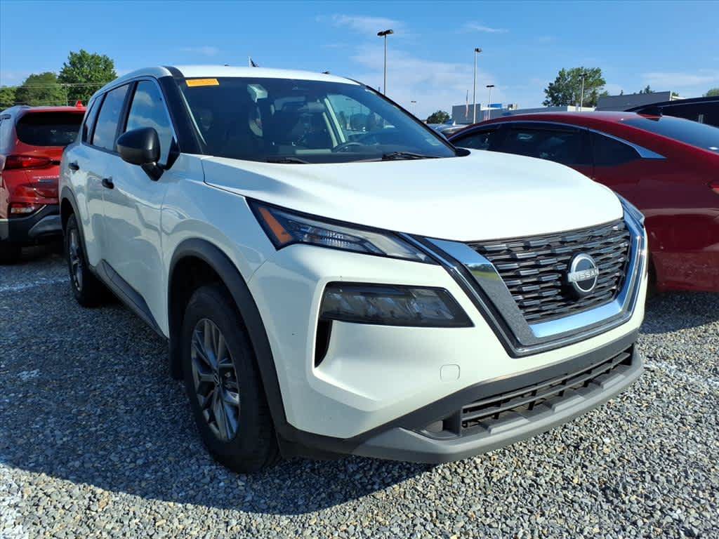 Used 2023 Nissan Rogue S AWD/4WD image 13